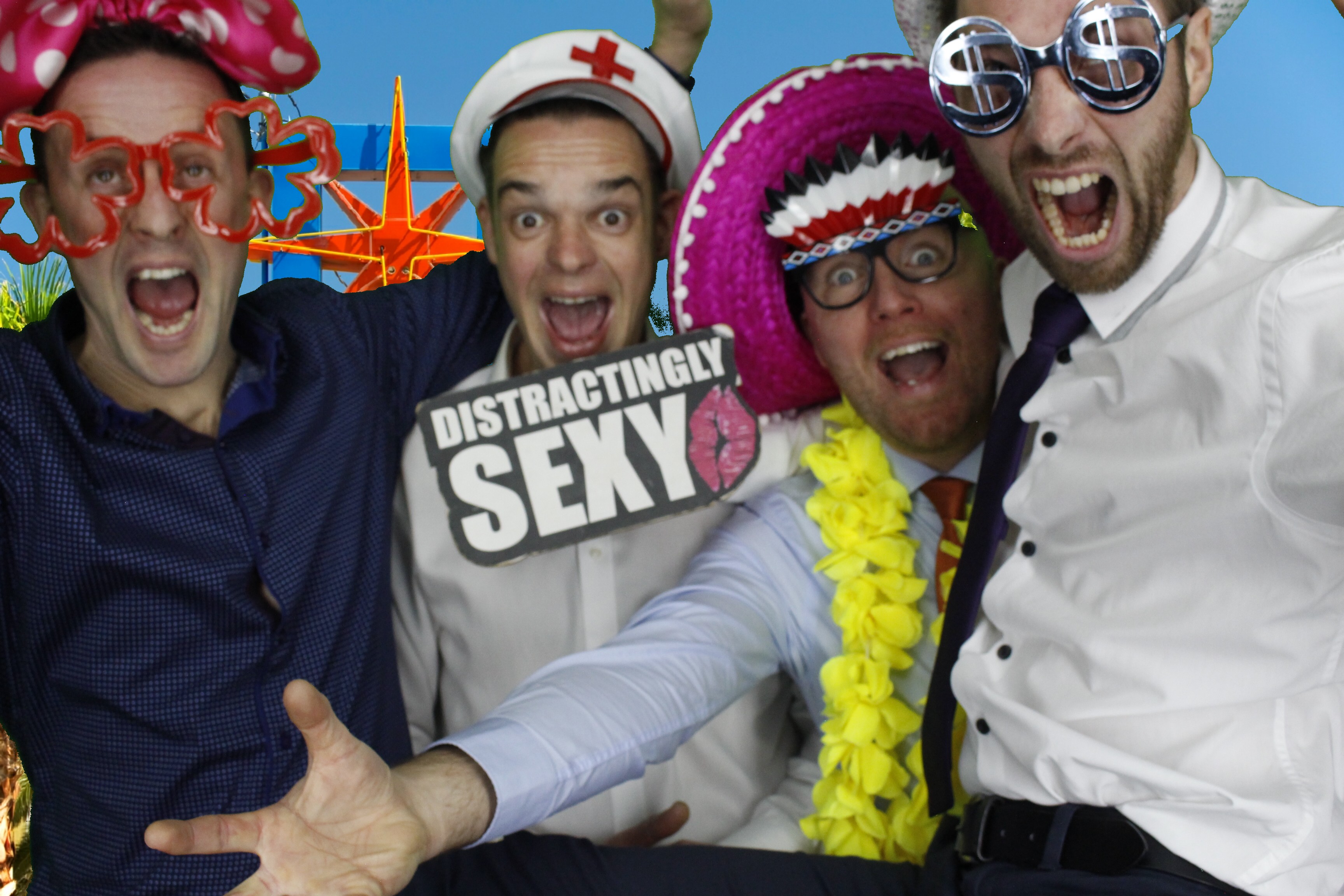 Mr & Mrs Mills | View more photos from the event at gallery.myphotoboothexperience.co.uk/u/MyPhotoBoothExperienceLtd/Mr-Mrs-Mills